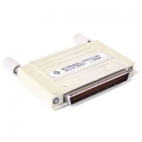 Carte Adaptateur SCSI LVD / SE AMP 796051-1 68-Pin HD68 Switchable Terminator