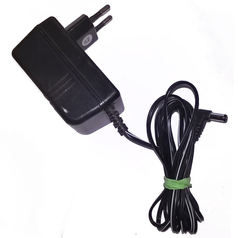 Korg KA189 - Adaptateur secteur 9V - Comparer avec